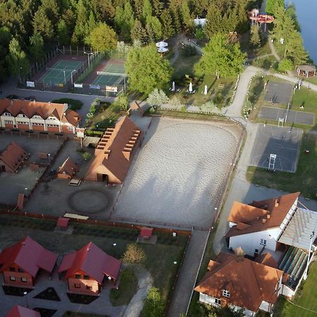 Wawrzkowizna Hotel Rzasawa Exterior photo