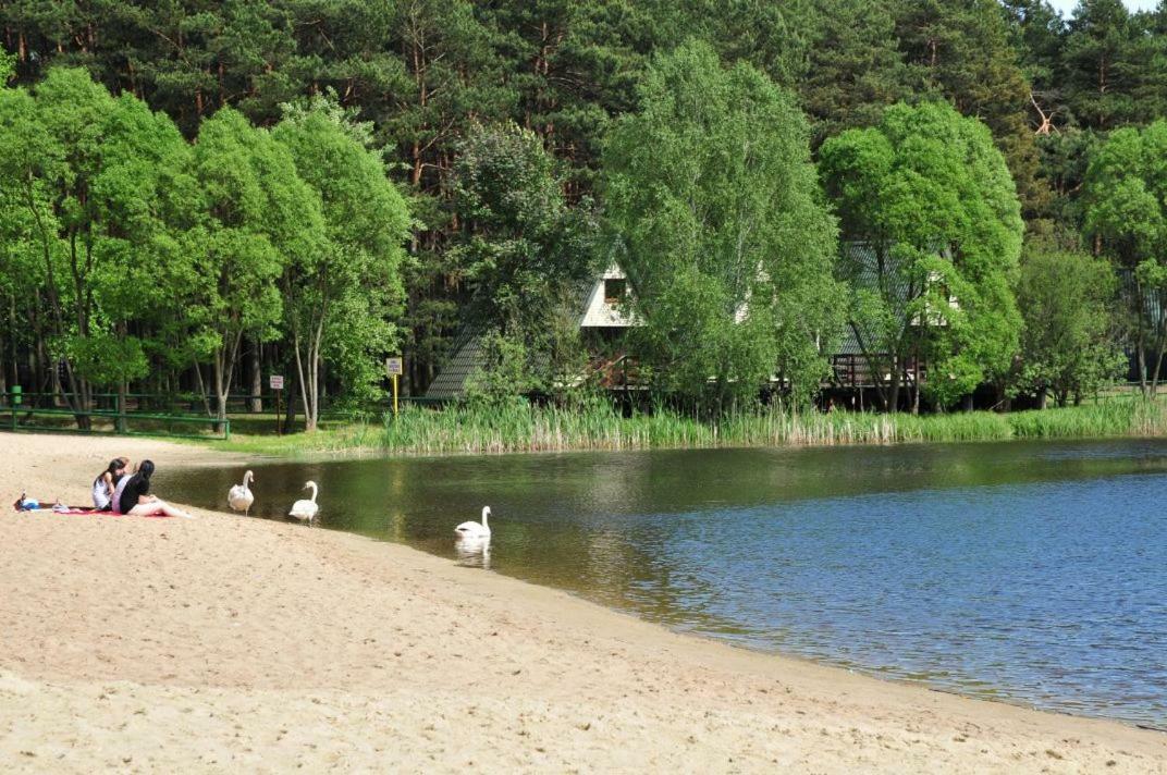 Wawrzkowizna Hotel Rzasawa Exterior photo